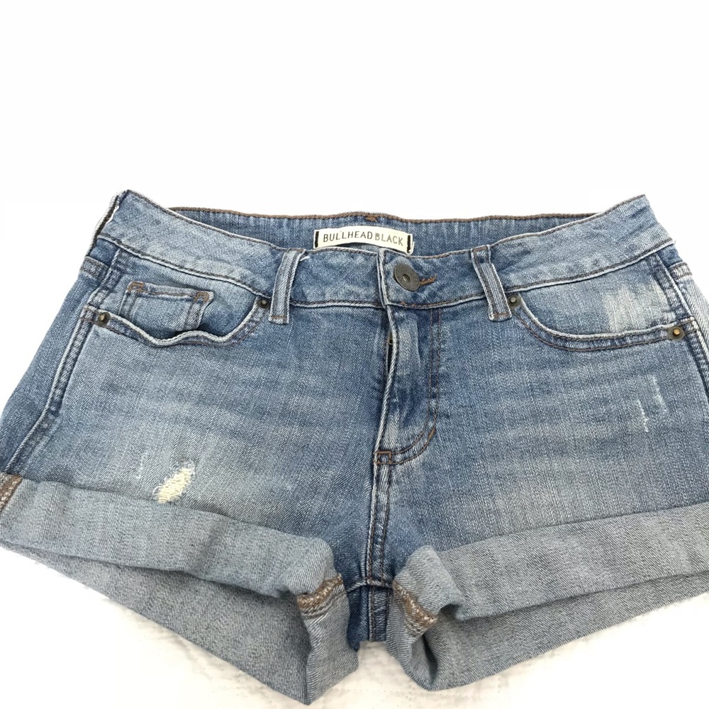 Distressed Jean shorts size 3 Bullhead Black
